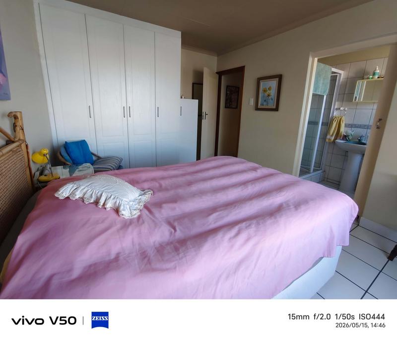 2 Bedroom Property for Sale in Hartenbos Western Cape